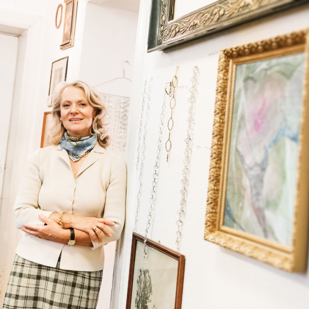 The Art of Collecting: Tips for Aspiring Art Collectors from Roux Arts Experts